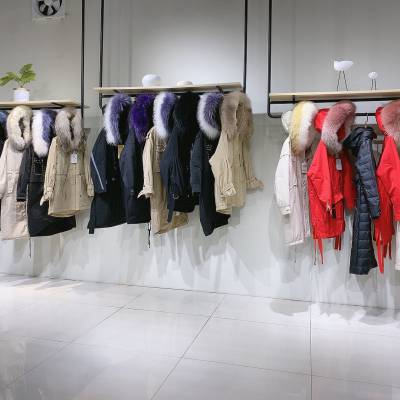 工廠清倉反季羽絨服一手貨源 尾貨羽絨服渠道 廣州折扣女裝批發市場